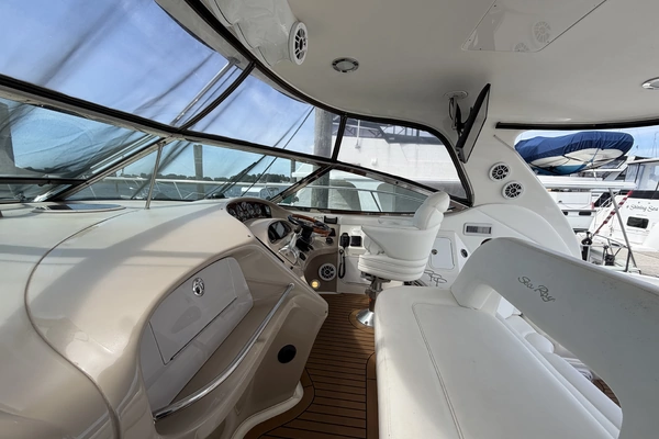 Sea Ray 510 Sundancer Yacht For Sale