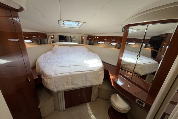 Sea Ray 510 Sundancer Yacht For Sale