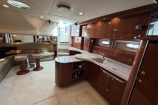 Sea Ray 510 Sundancer Yacht For Sale