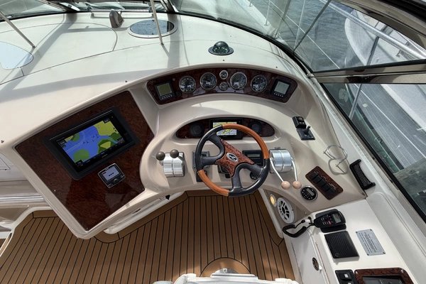 Sea Ray 510 Sundancer Yacht For Sale