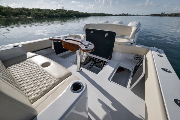 Conch 41 Yacht For Sale