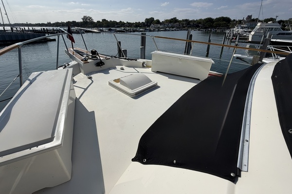 Resolute 63ft Hatteras Yacht For Sale