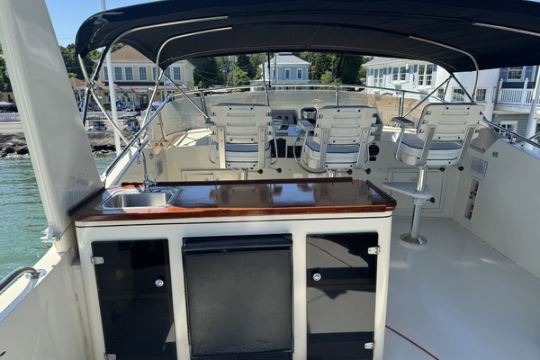 Resolute 63ft Hatteras Yacht For Sale