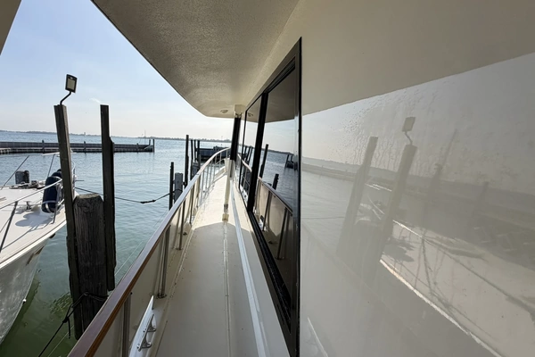 Hatteras CPMY Yacht For Sale