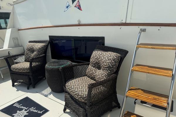 Resolute 63ft Hatteras Yacht For Sale