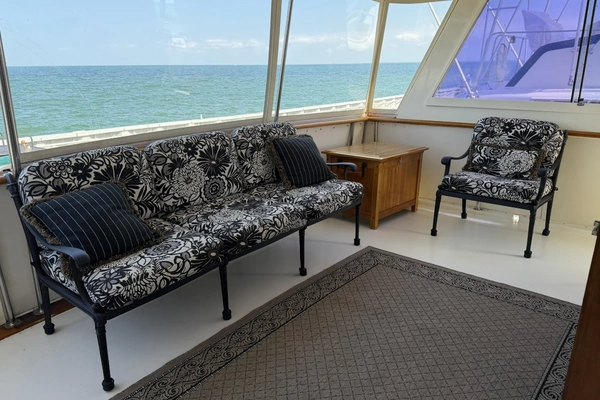 Hatteras CPMY Yacht For Sale