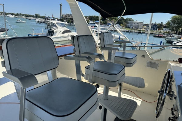 Resolute 63ft Hatteras Yacht For Sale