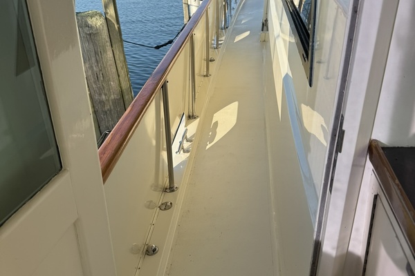 Resolute 63ft Hatteras Yacht For Sale