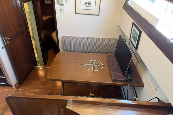 Hatteras CPMY Yacht For Sale