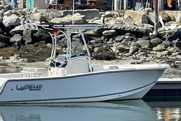 2023 Mako 214 CC