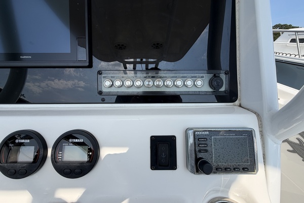23ft Tidewater Yacht For Sale