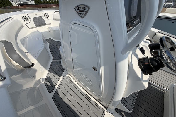 23ft Tidewater Yacht For Sale
