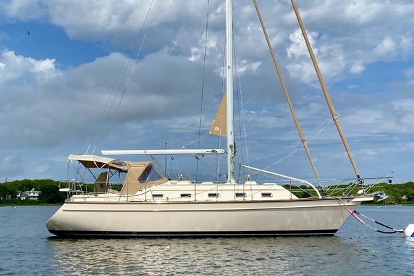 2004 Island Packet 370