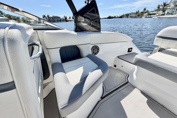 23ft Cobalt Yacht For Sale