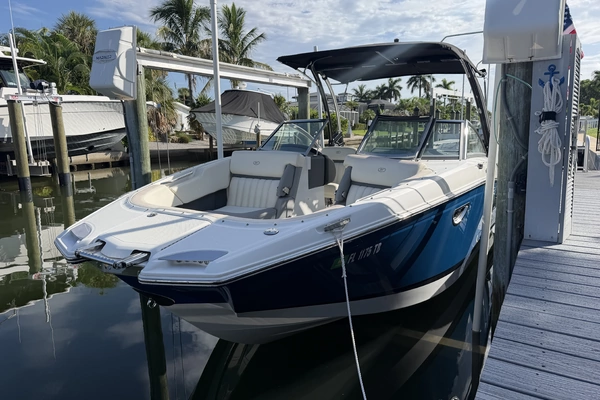 23-ft-Cobalt-2020-- Holmes Beach Florida United States  yacht for sale