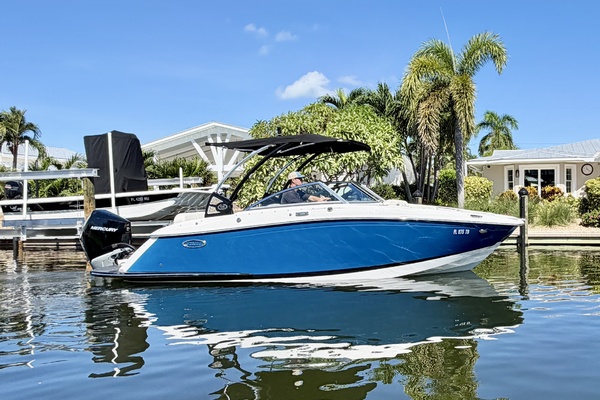23ft Cobalt Yacht For Sale