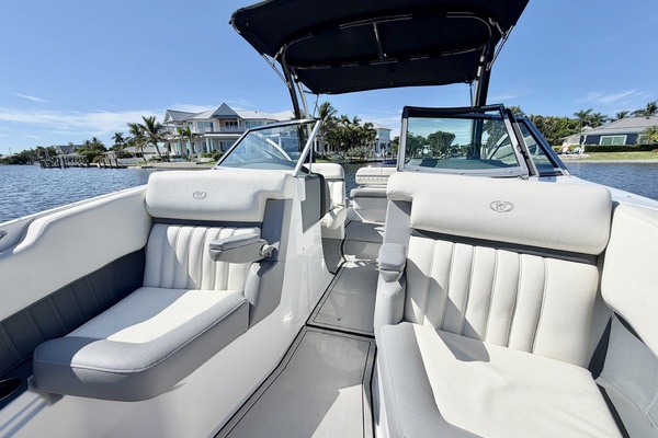 23ft Cobalt Yacht For Sale