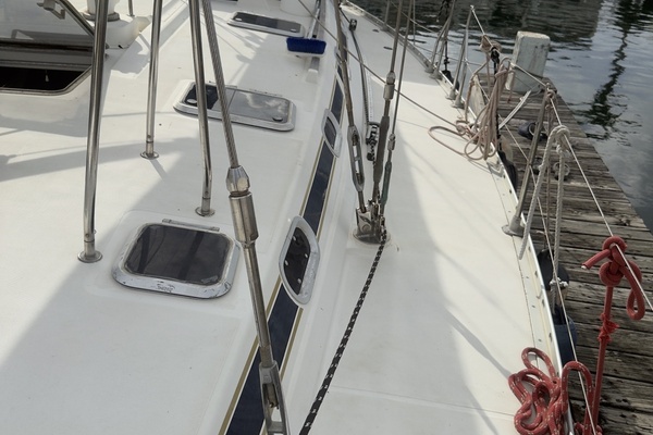 Zazu 50ft Jeanneau Yacht For Sale