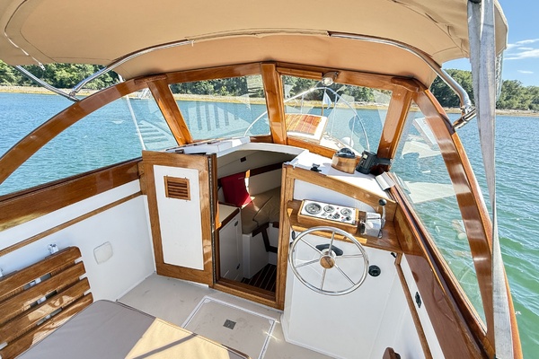 MARISOL 26ft Wasque Yacht For Sale