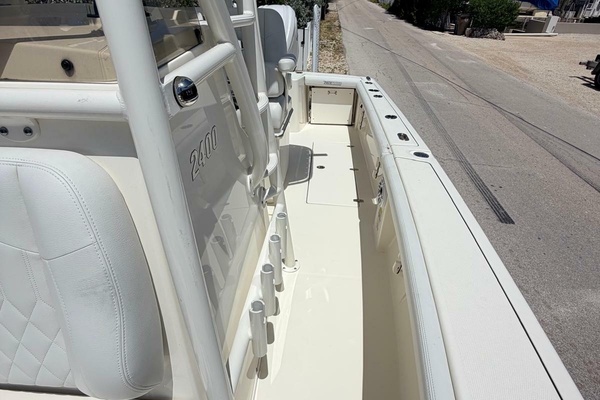 24ft Pathfinder Yacht For Sale