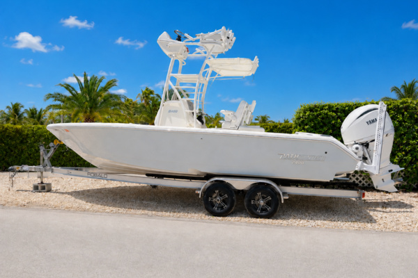 24ft Pathfinder Yacht For Sale