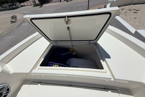 24ft Pathfinder Yacht For Sale