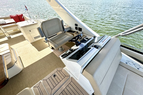 Sea Ray L650 Fly Yacht For Sale