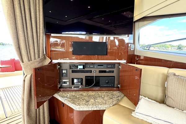 65ft Sea Ray Yacht For Sale