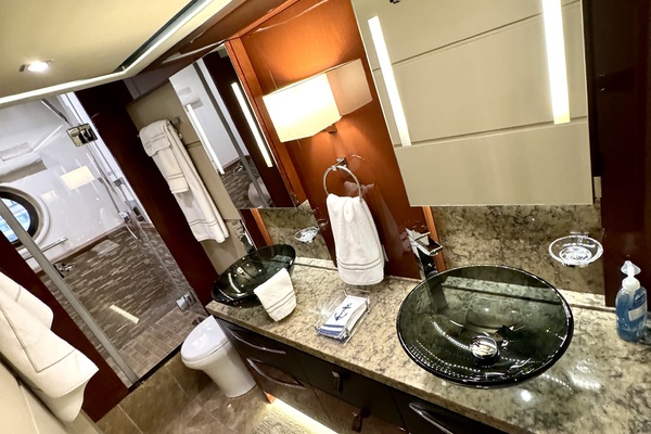 65ft Sea Ray Yacht For Sale