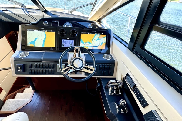 Sea Ray L650 Fly Yacht For Sale