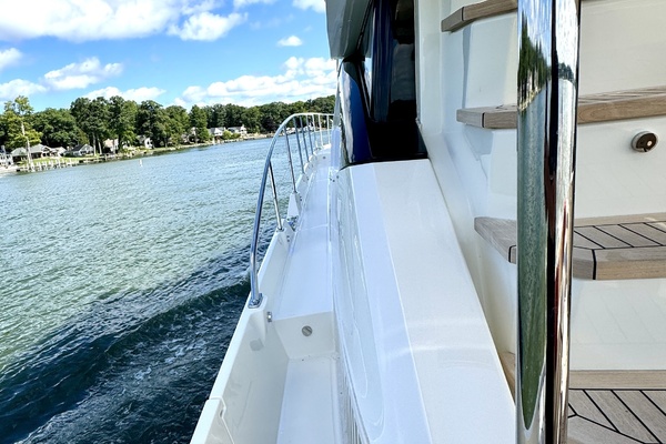 65ft Sea Ray Yacht For Sale
