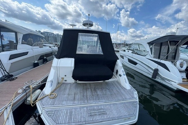 32ft Sea Ray Yacht For Sale