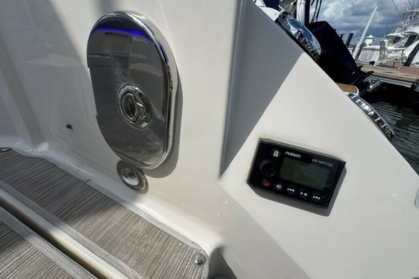 32ft Sea Ray Yacht For Sale