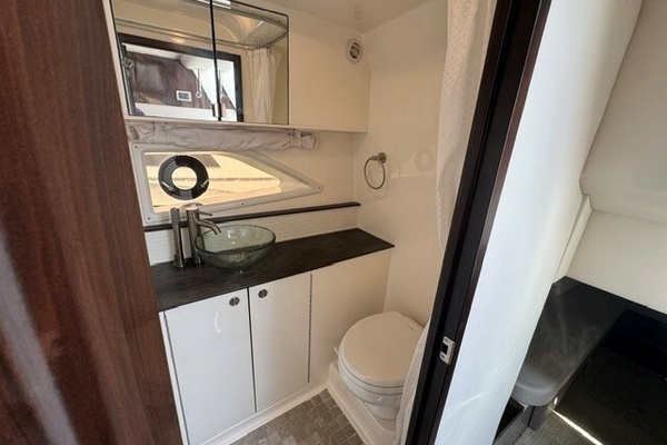 32ft Sea Ray Yacht For Sale