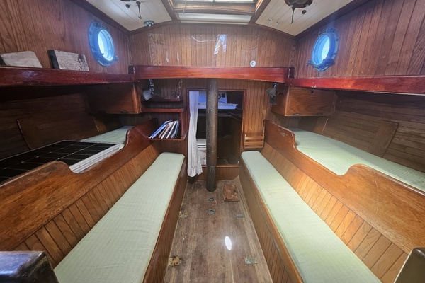 28ft Bristol Channel Cutter Yacht For Sale