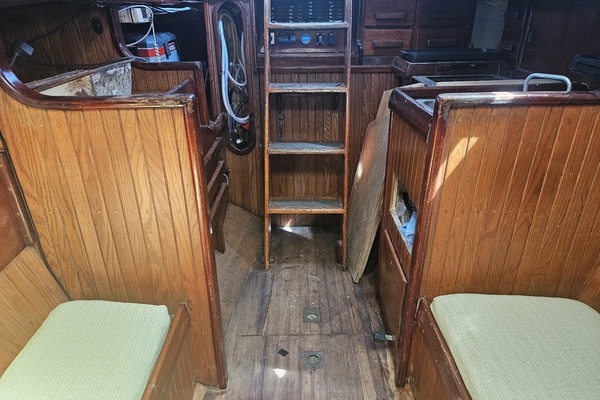 28ft Bristol Channel Cutter Yacht For Sale