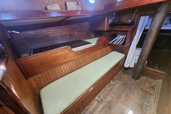 28ft Bristol Channel Cutter Yacht For Sale