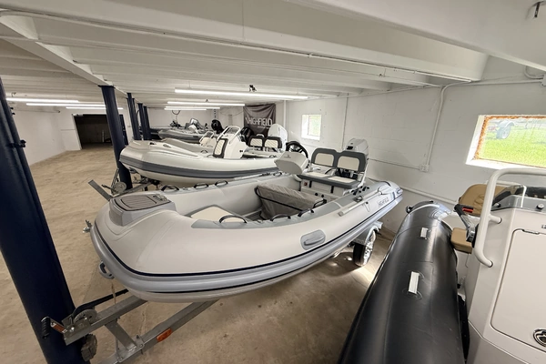 12-ft-Highfield-2027-Classic 380- Holland Michigan United States  yacht for sale