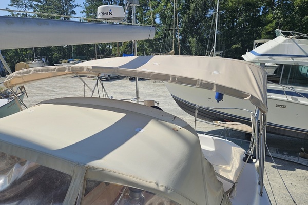 33ft Hunter Yacht For Sale