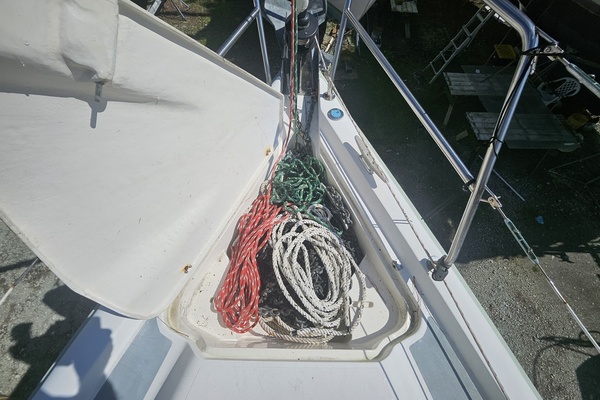 33ft Hunter Yacht For Sale