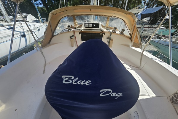 33ft Hunter Yacht For Sale