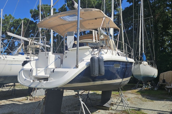 33ft Hunter Yacht For Sale
