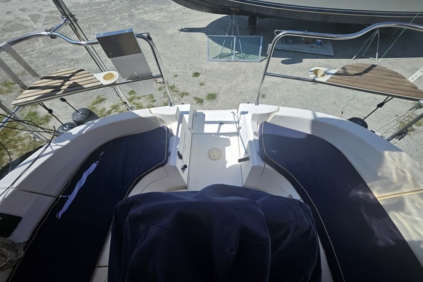 33ft Hunter Yacht For Sale