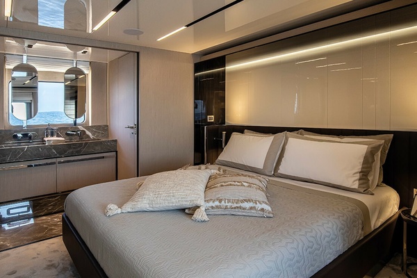 67ft Cranchi Yacht For Sale