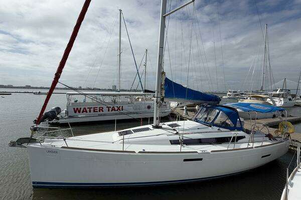38-ft-Jeanneau-2018-Sun Odyssey 389-Layover Charleston South Carolina United States  yacht for sale