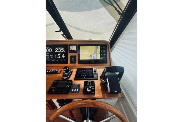 Sapphire 39ft Back Cove Yacht For Sale