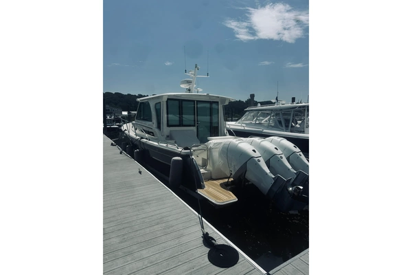 Back Cove 39O Yacht For Sale