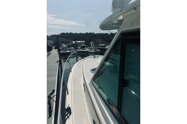 Sapphire 39ft Back Cove Yacht For Sale