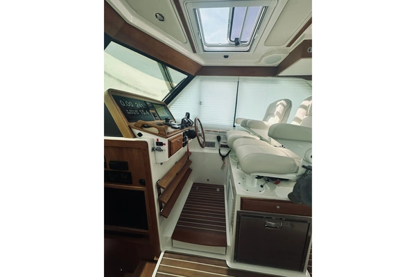 Back Cove 39O Yacht For Sale