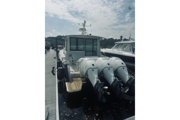 Sapphire 39ft Back Cove Yacht For Sale